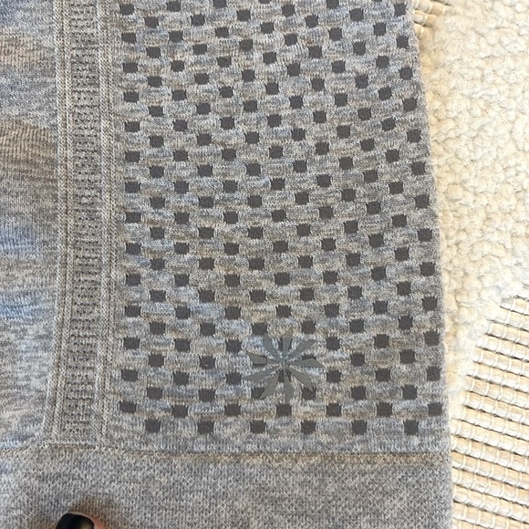 Athleta Girl short-sleeved Tee - Picture 4 of 4